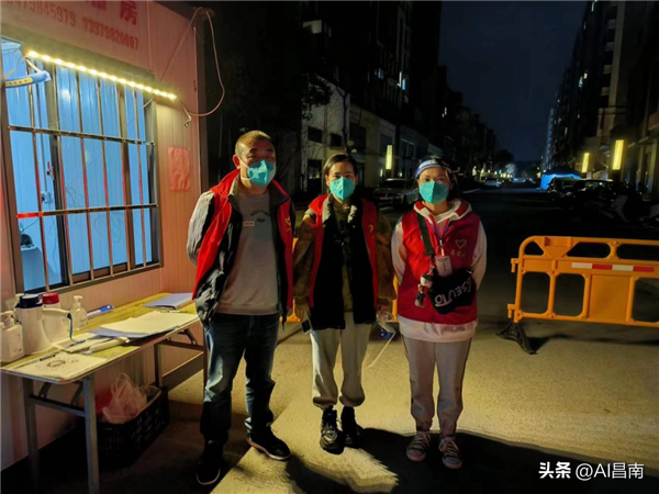 “版權(quán)人”戰(zhàn)“疫”勇?lián)?dāng)